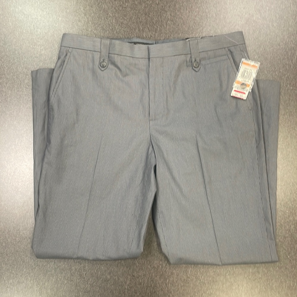 INC Milan slim fit flat front dress pants NWT size 33x30 gray pinstriped
